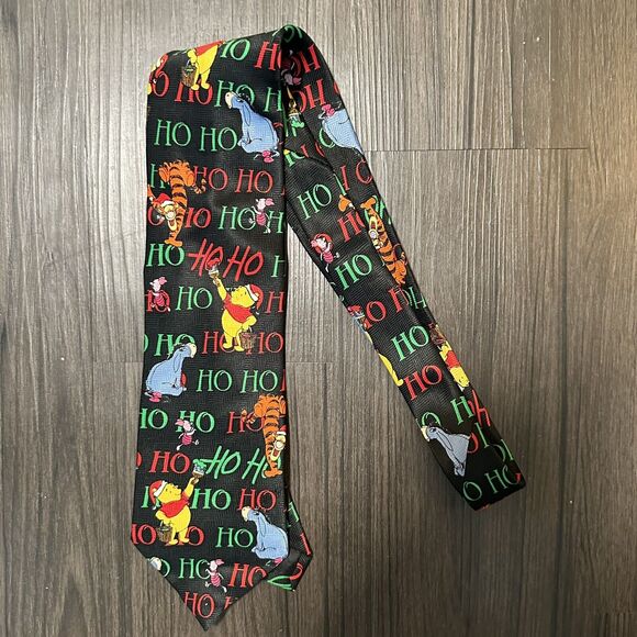 VTG Disney Winnie The Pooh & Friends Christmas Holiday Neck Tie Black Men’s 54" - Picture 1 of 7